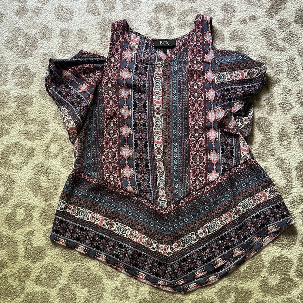 Cold shoulder junior’s blouse - worn once!